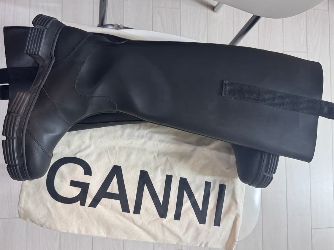 ganni 롱부츠 블랙색상 판매합니다 상품이미지3