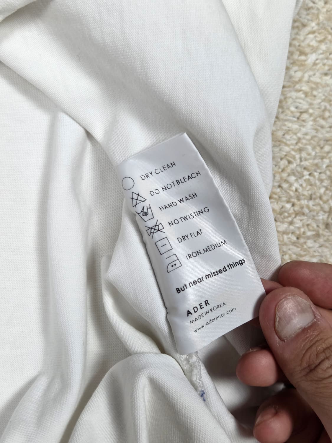 [아더에러 x 메종키츠네] 블루 폭스 패치 반팔 티셔츠 | S00139 상품이미지5