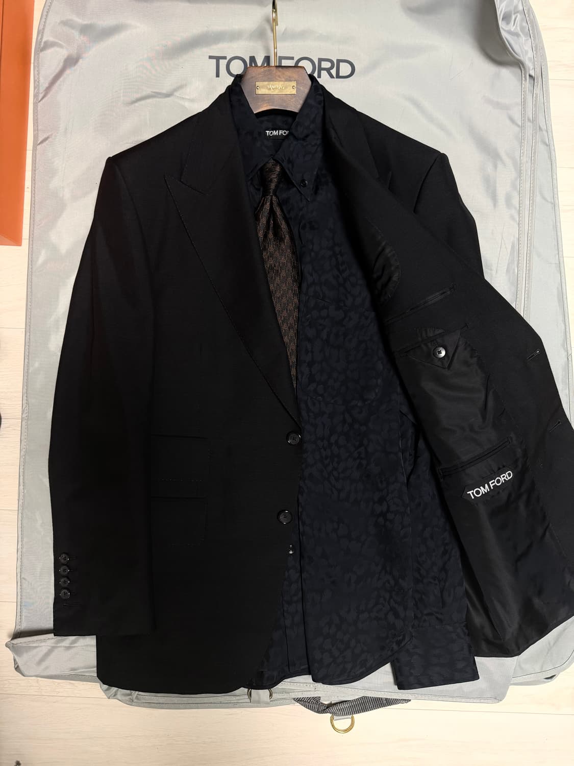 (명작,강추👍)톰포드 블랙 모헤어 윈저 수트 52 상품이미지6