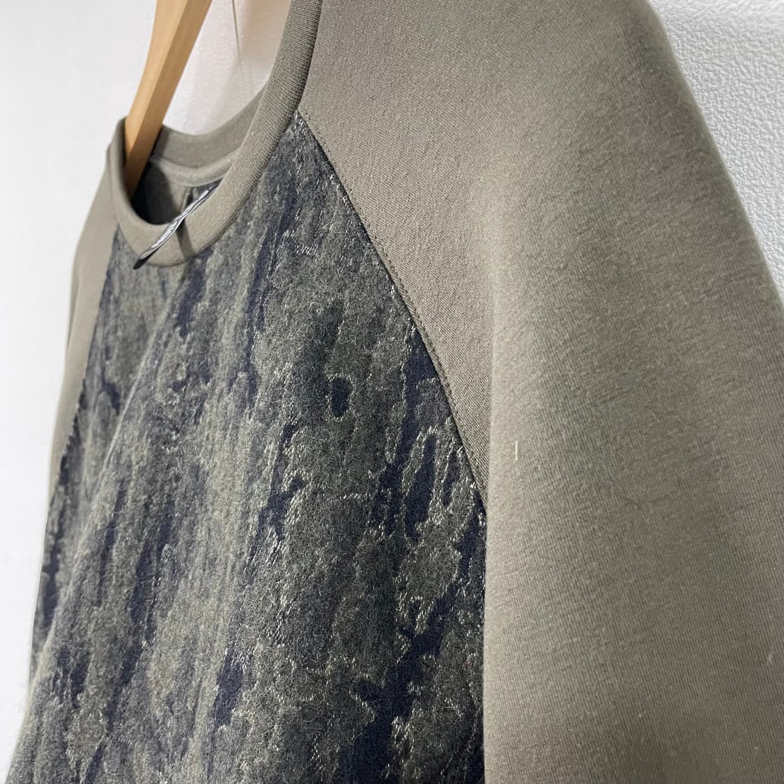 닐바렛(Neilbarrett) 카모 밀리터리 맨투맨 WK-0553 상품이미지6