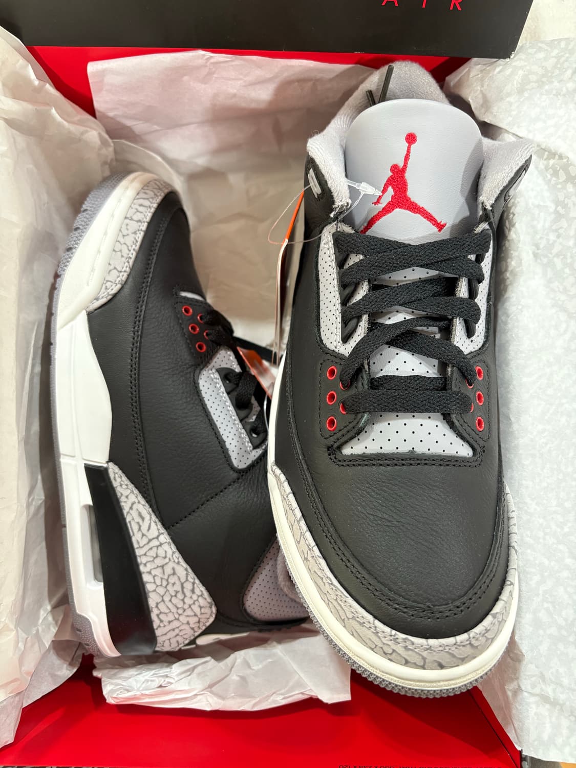 나이키 에어 조던 3 레트로 블랙 시멘트 DN3707-010 상품이미지4