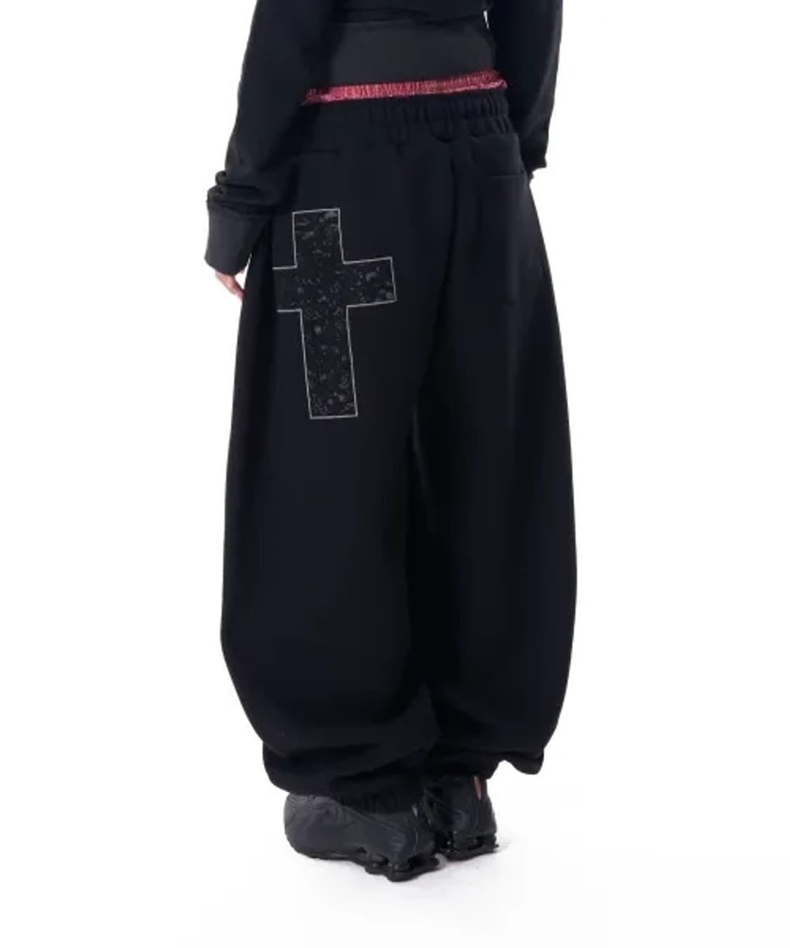 [1] 아캄 레이스 CROS2 패치 스웻팬츠 블랙 상품이미지1