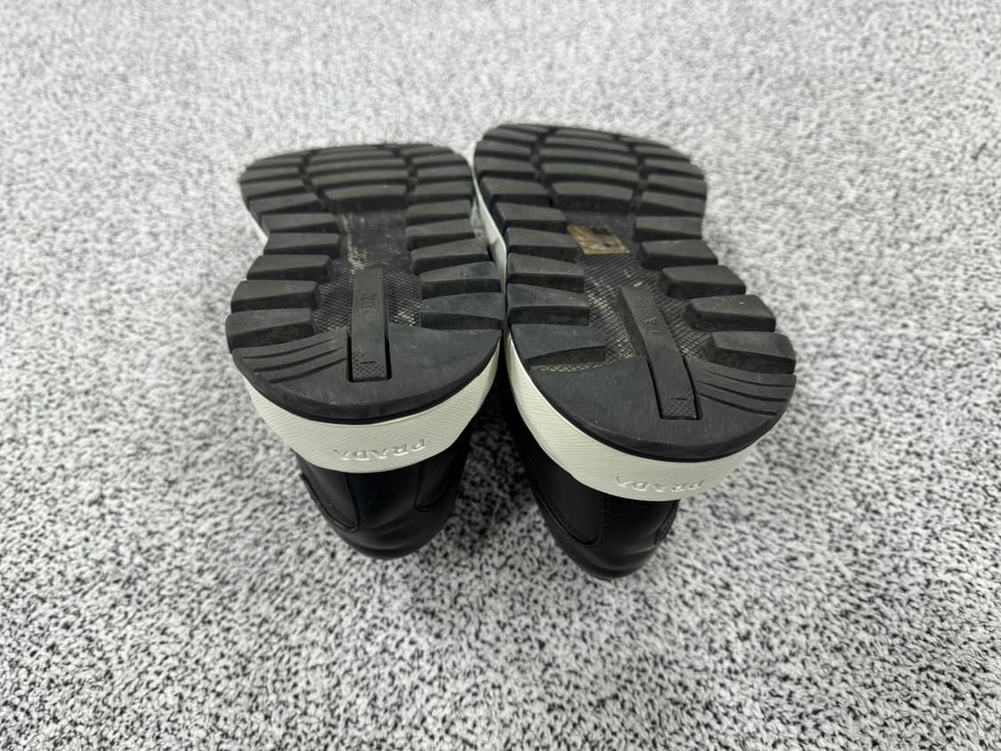 [새상품급] 프라다 프락스 삼각로고 레더 스니커즈 상품이미지6