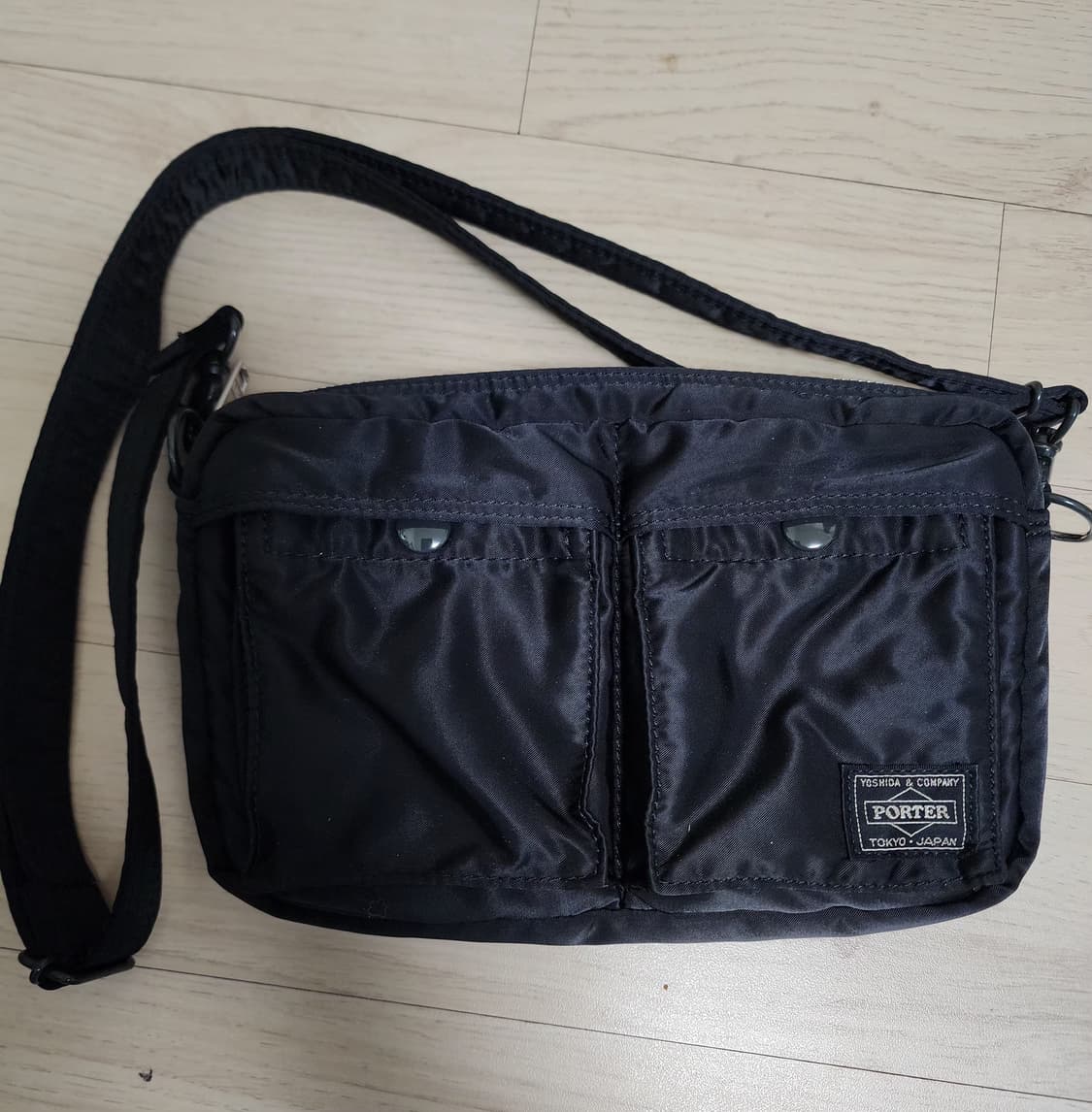 요시다포터 탱커 숄더백 상품이미지1