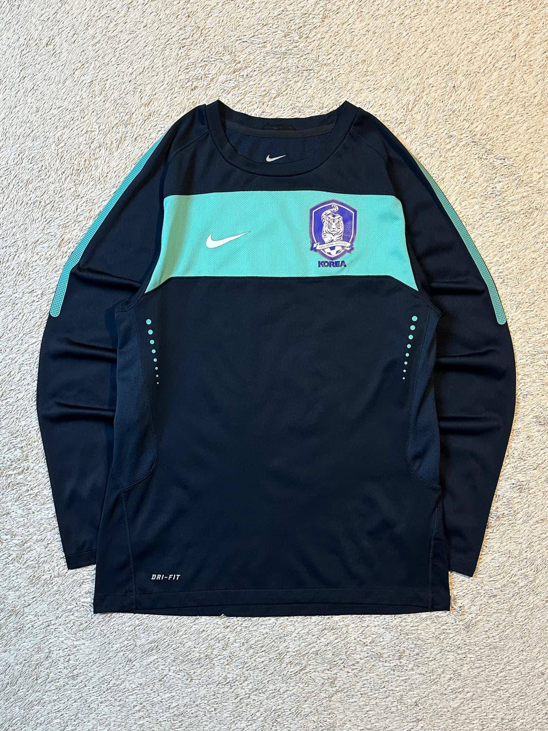 나이키 대한민국 국대 10-12 선수지급용 긴팔 트레이닝탑 네이비 상품이미지1