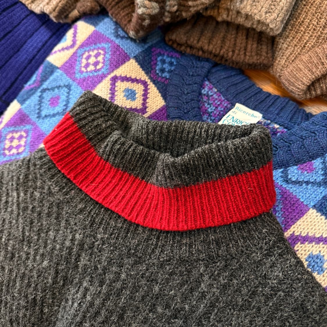 타케오 키쿠치 일본 디자이너 울 스웨터 터틀넥 레드 포인트 상품이미지4