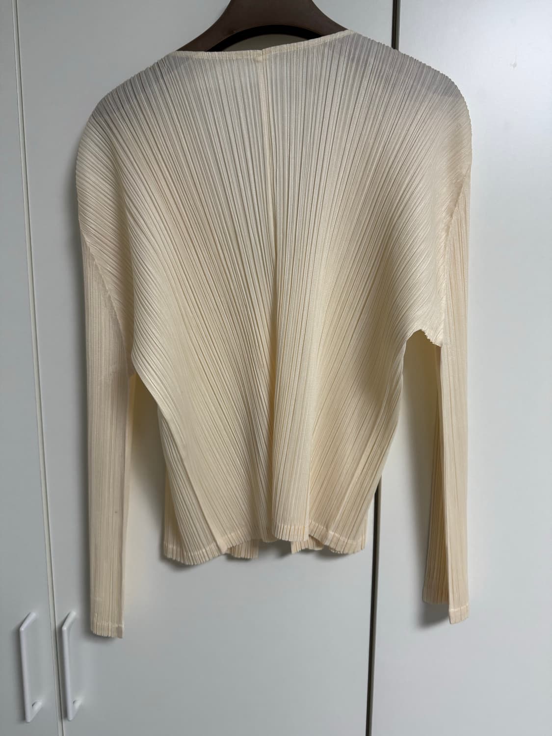 플리츠플리즈 가디건 상품이미지2