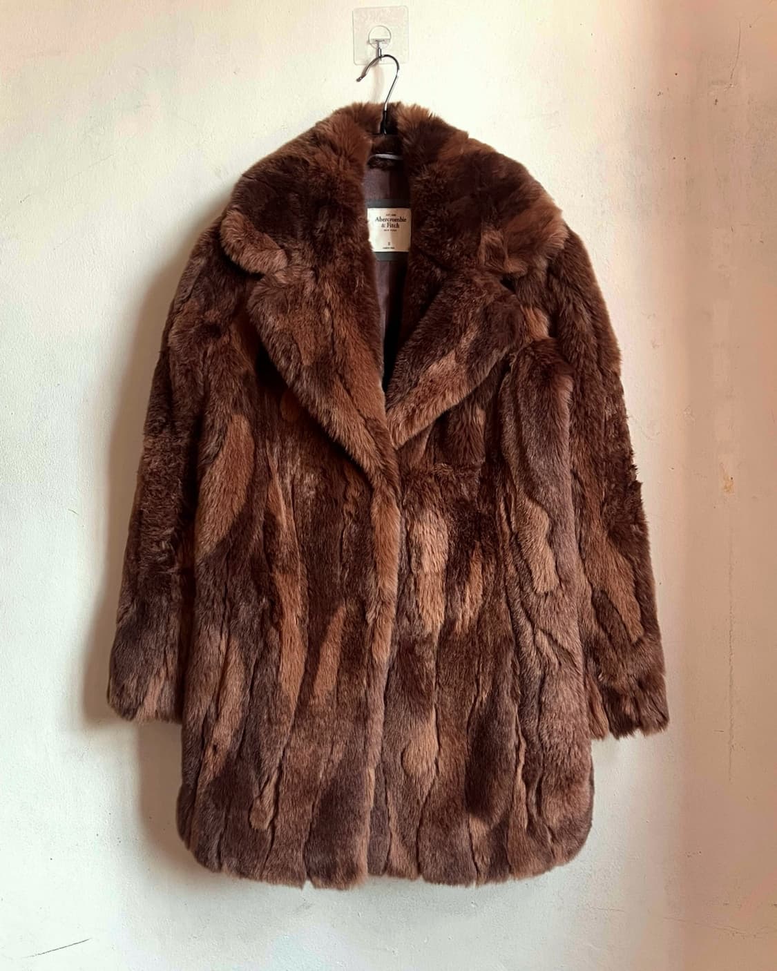 2000s Abecrombie & Fitch Brown Fur Coat 상품이미지3