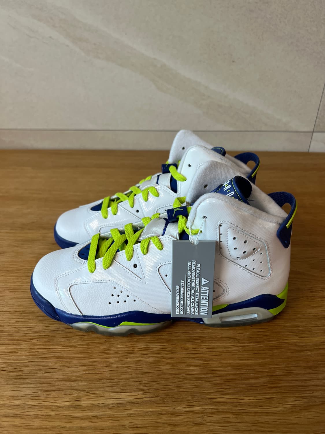 [250mm] [새제품] 컬러가 너무 예쁜! 에어 조던 6 레트로 (시호 상품이미지4