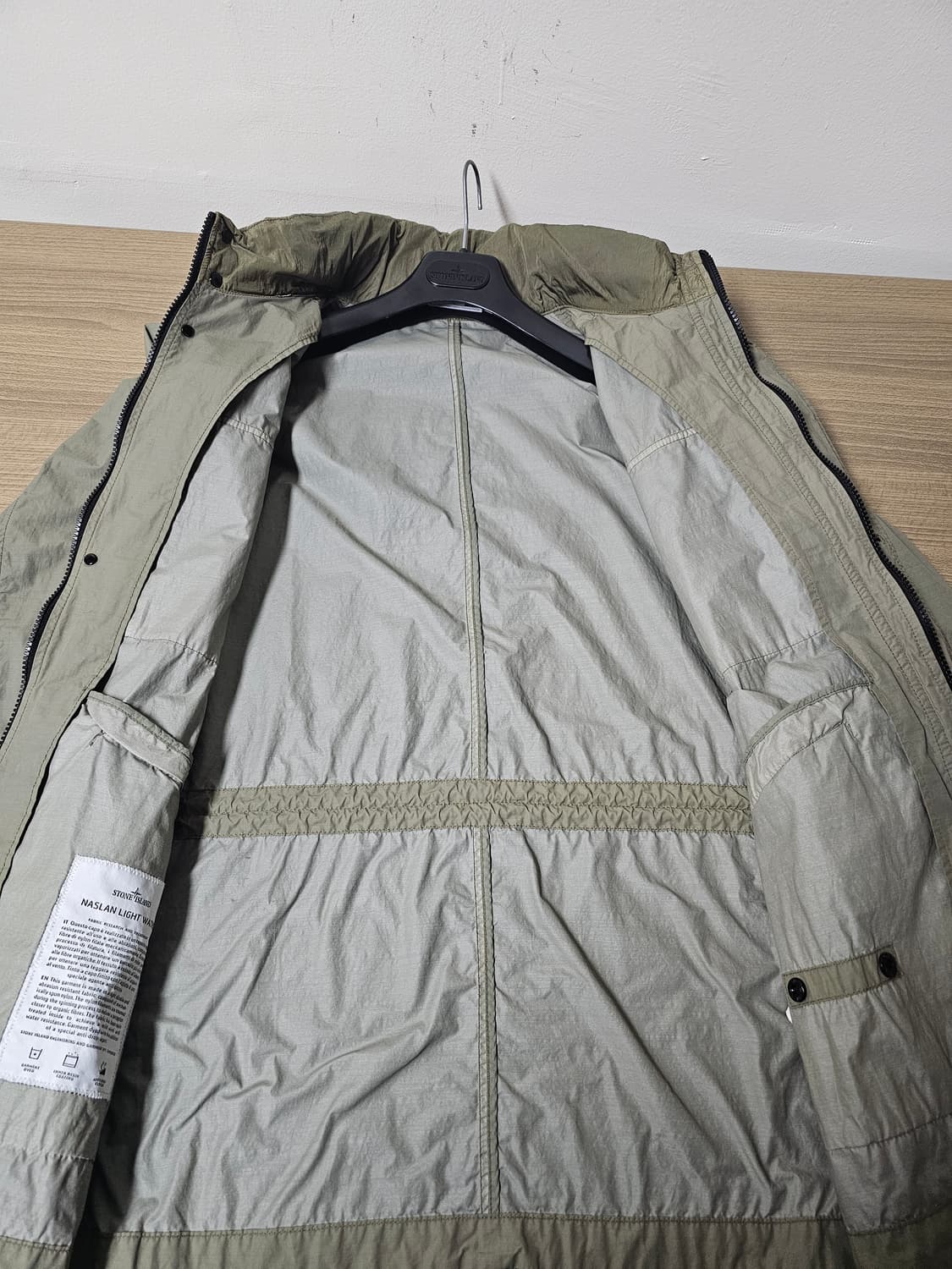 스톤아일랜드 나슬란 라이트 와트로 필드자켓 상품이미지8