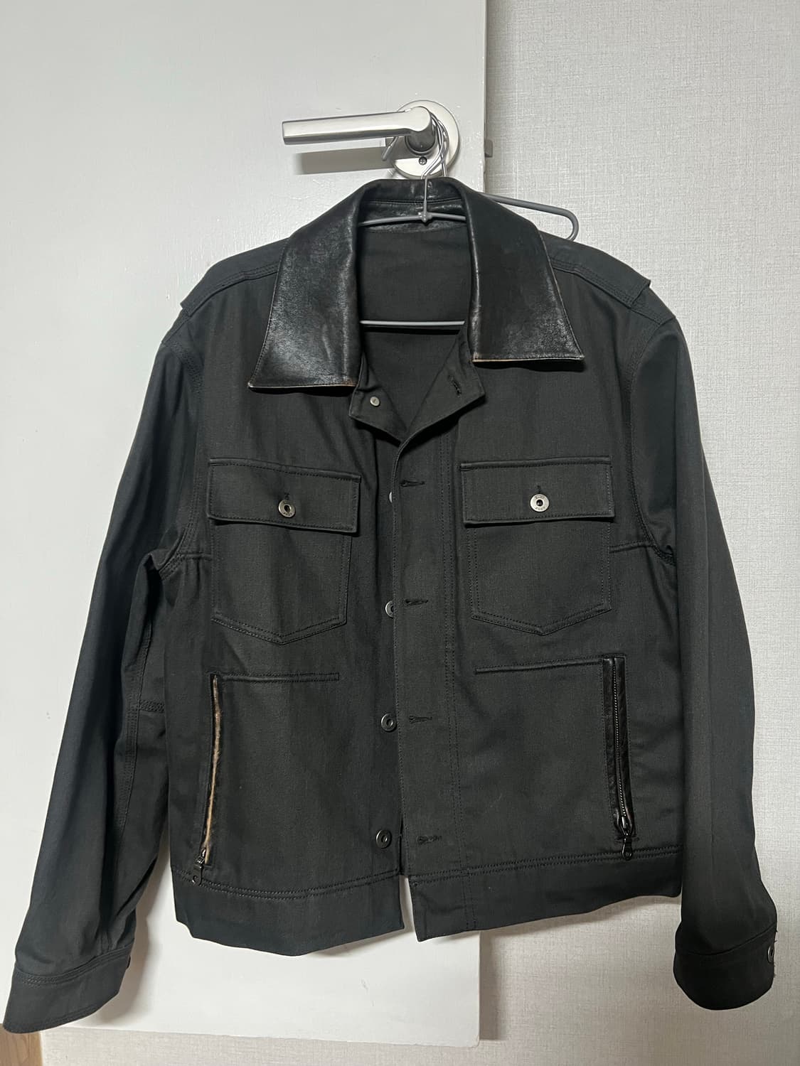 Coor 레더 패치워크 필드 자켓 (올리브차콜) 상품이미지1