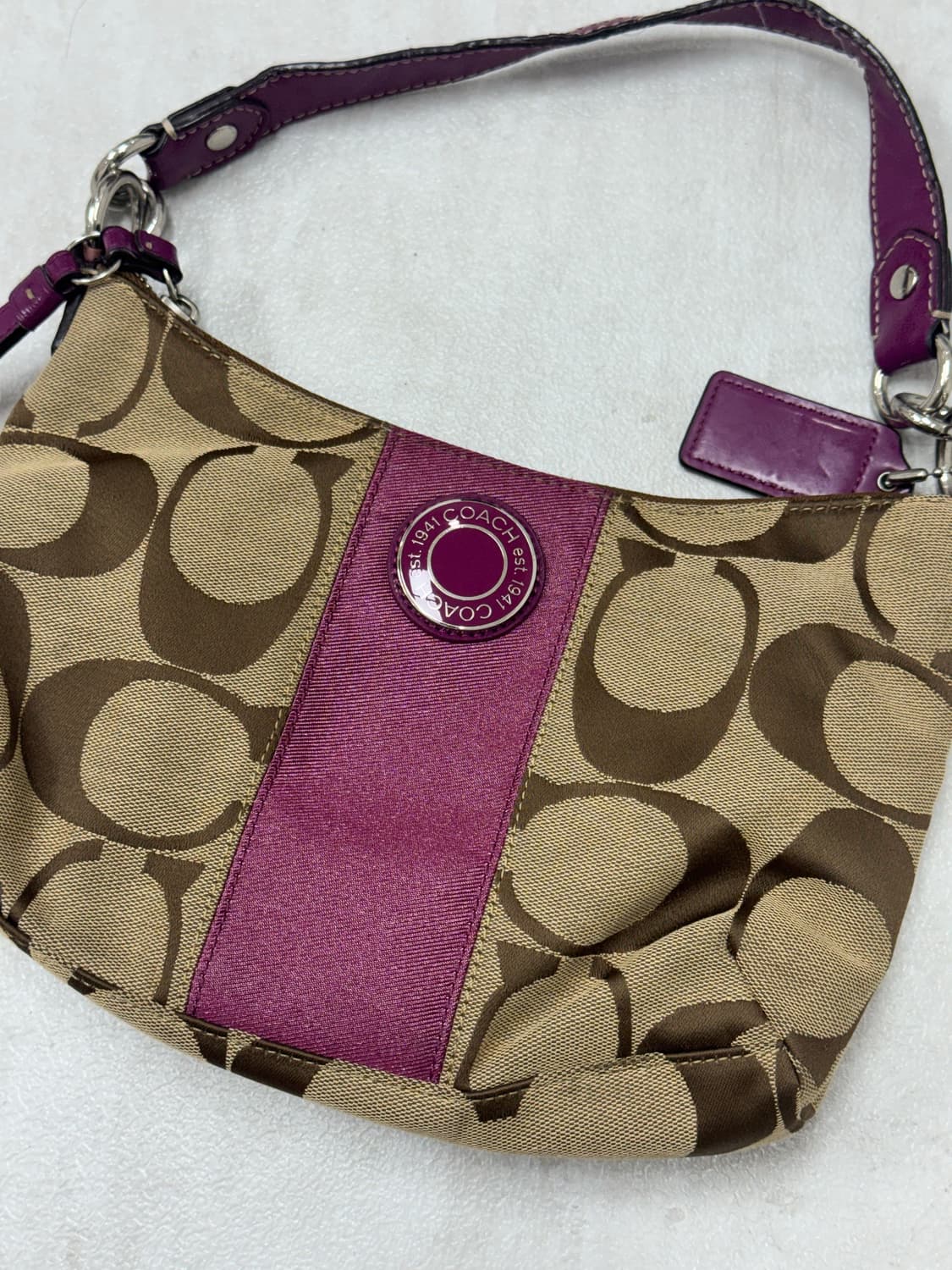 •Coach 캔버스 시그니처 호보백 상품이미지2