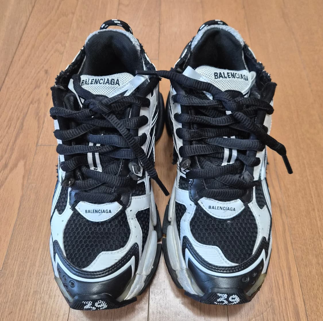 (정품) 발렌시아가 뉴러너 스니커즈 39 (명품 남자 신발 운동화) 상품이미지2