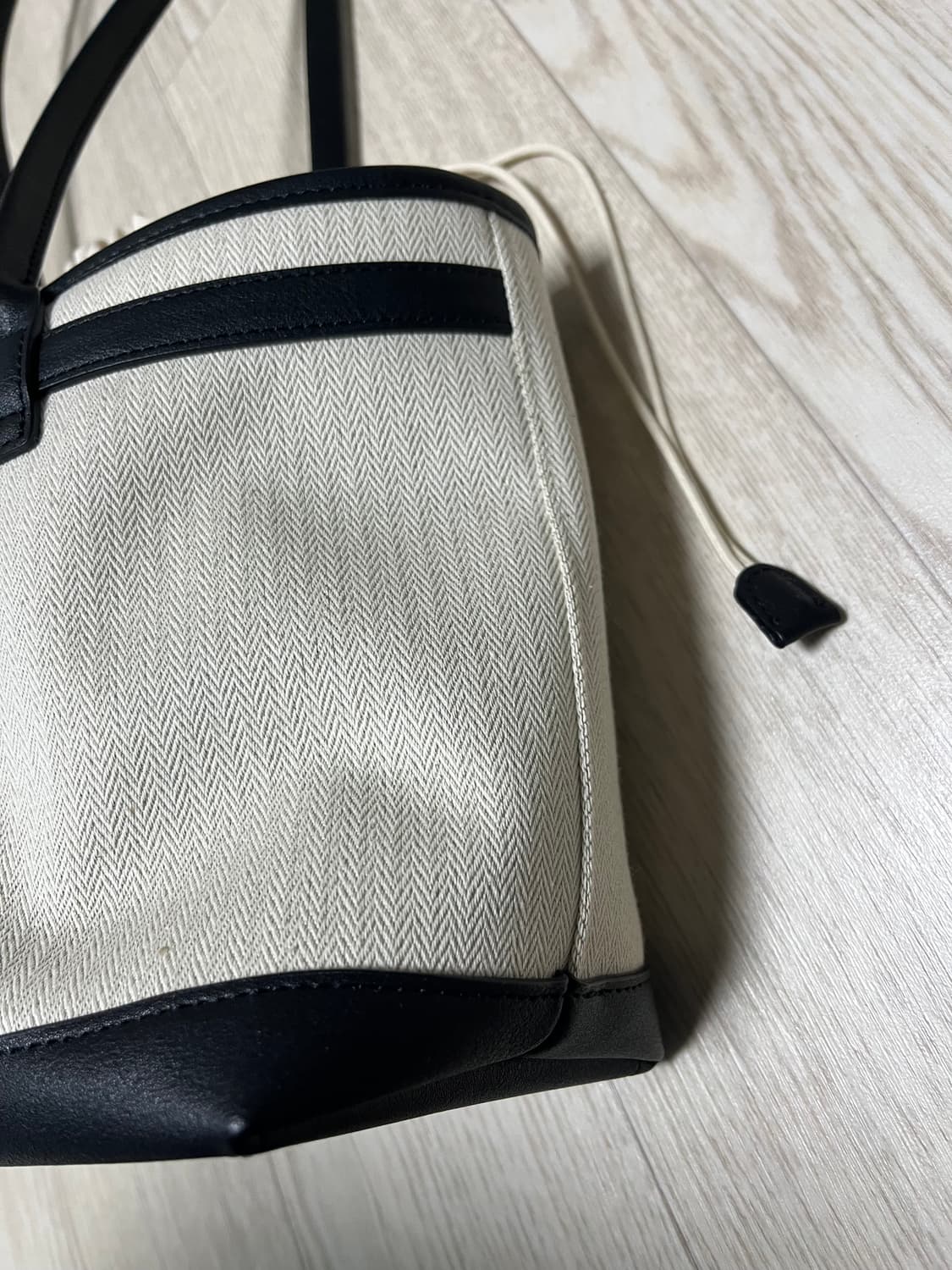 아노에틱 캔버스 벨트백 새상품급 상품이미지3