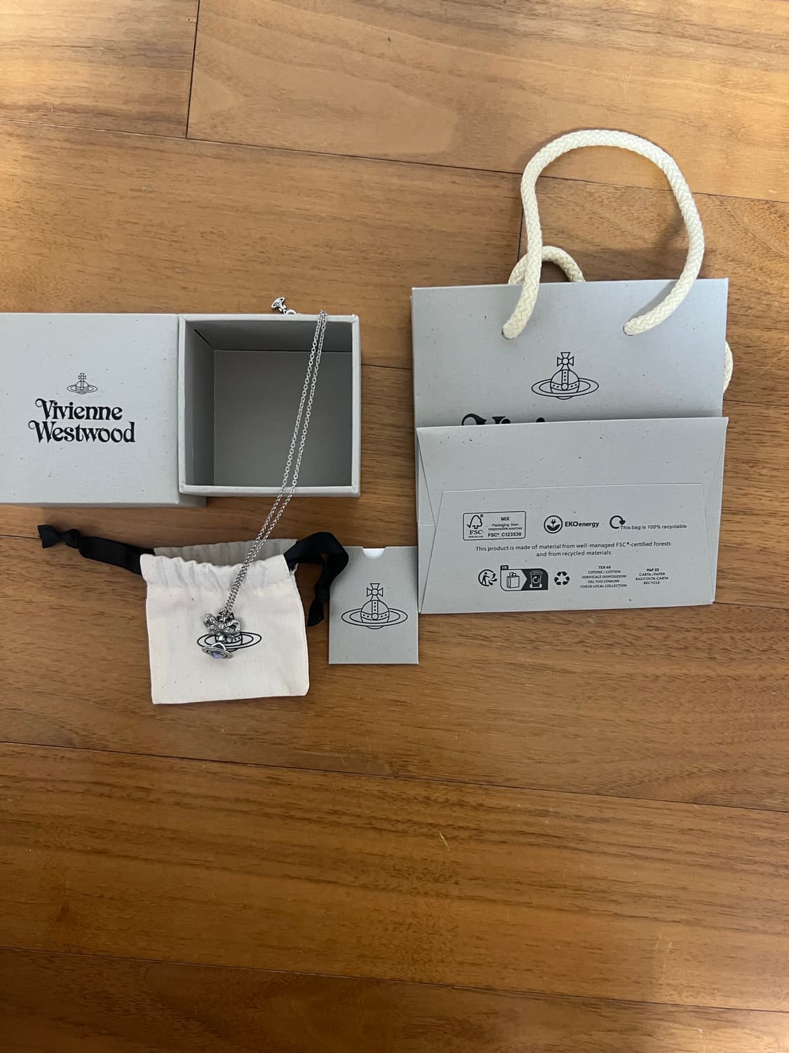 비비안웨스트우드 옥타비에 리본 목걸이 라이트 블루 925실버 상품이미지3