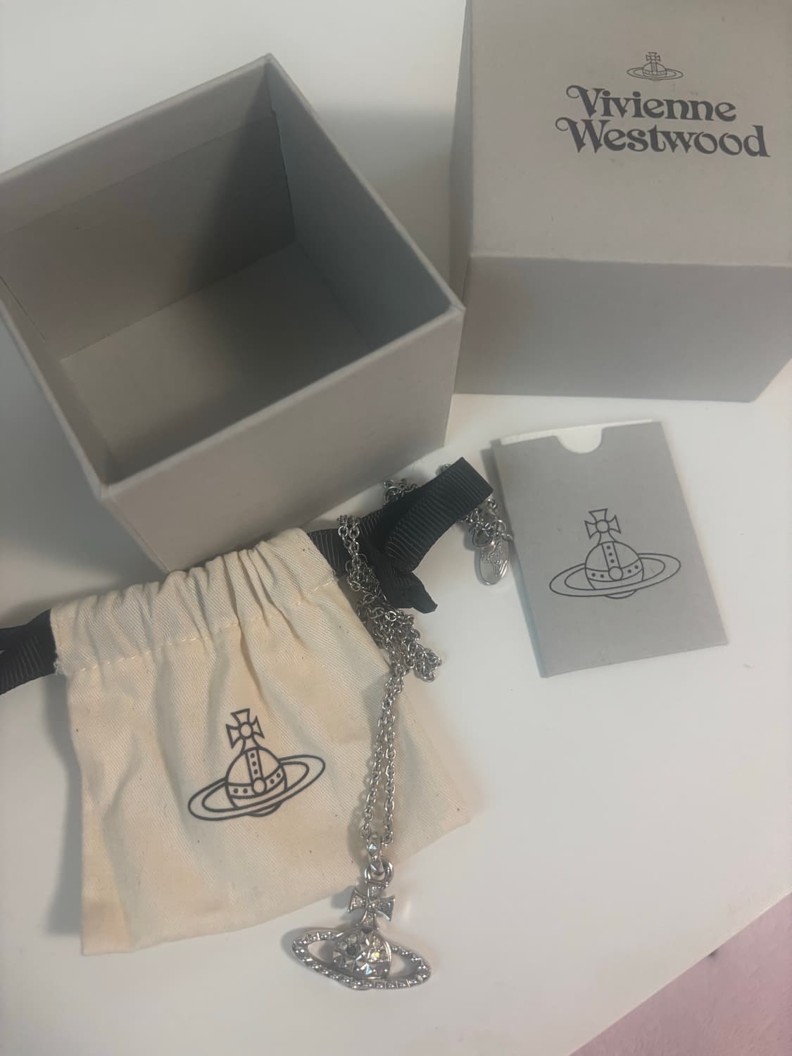 비비안웨스트우드 목걸이 바스 릴리프 상품이미지2