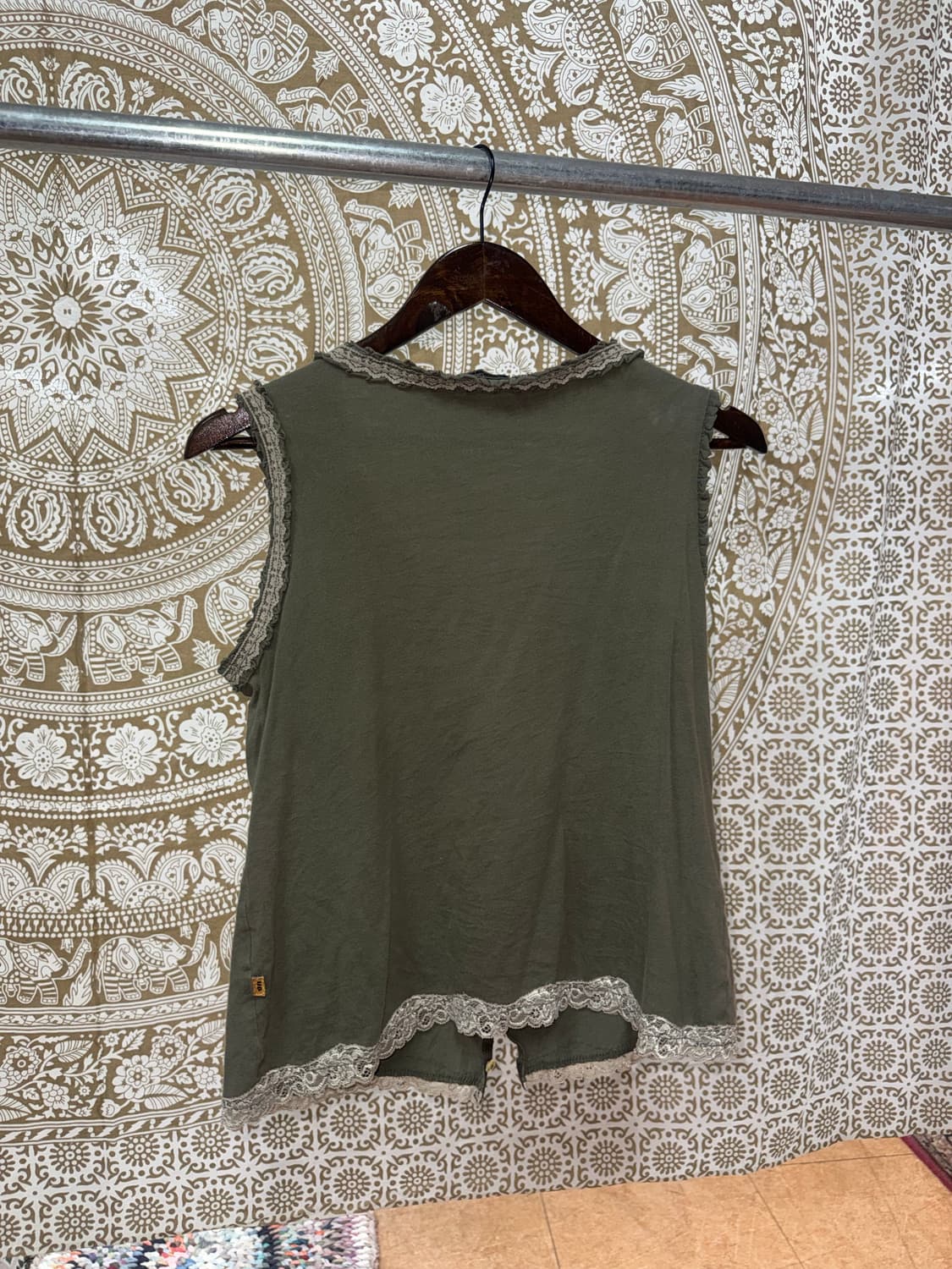 빈티지 여성 레이스 디테일 민소매 베스트  상품이미지5