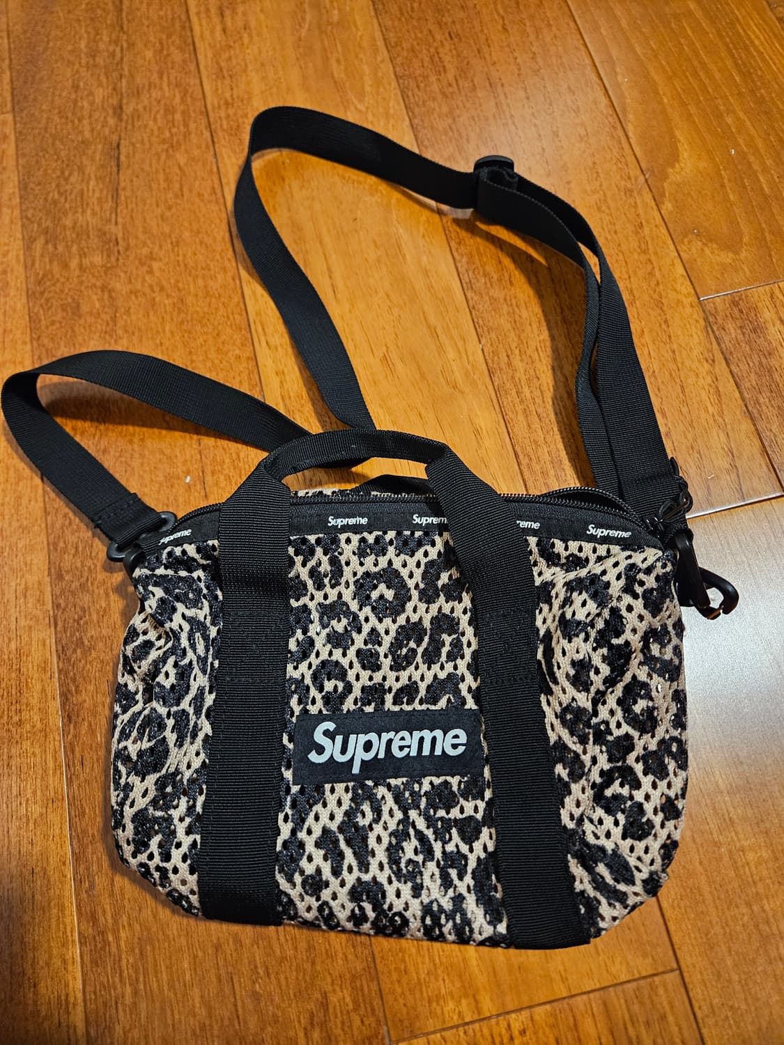 23SS 슈프림 메쉬 미니 더플백 레오파드 상품이미지2