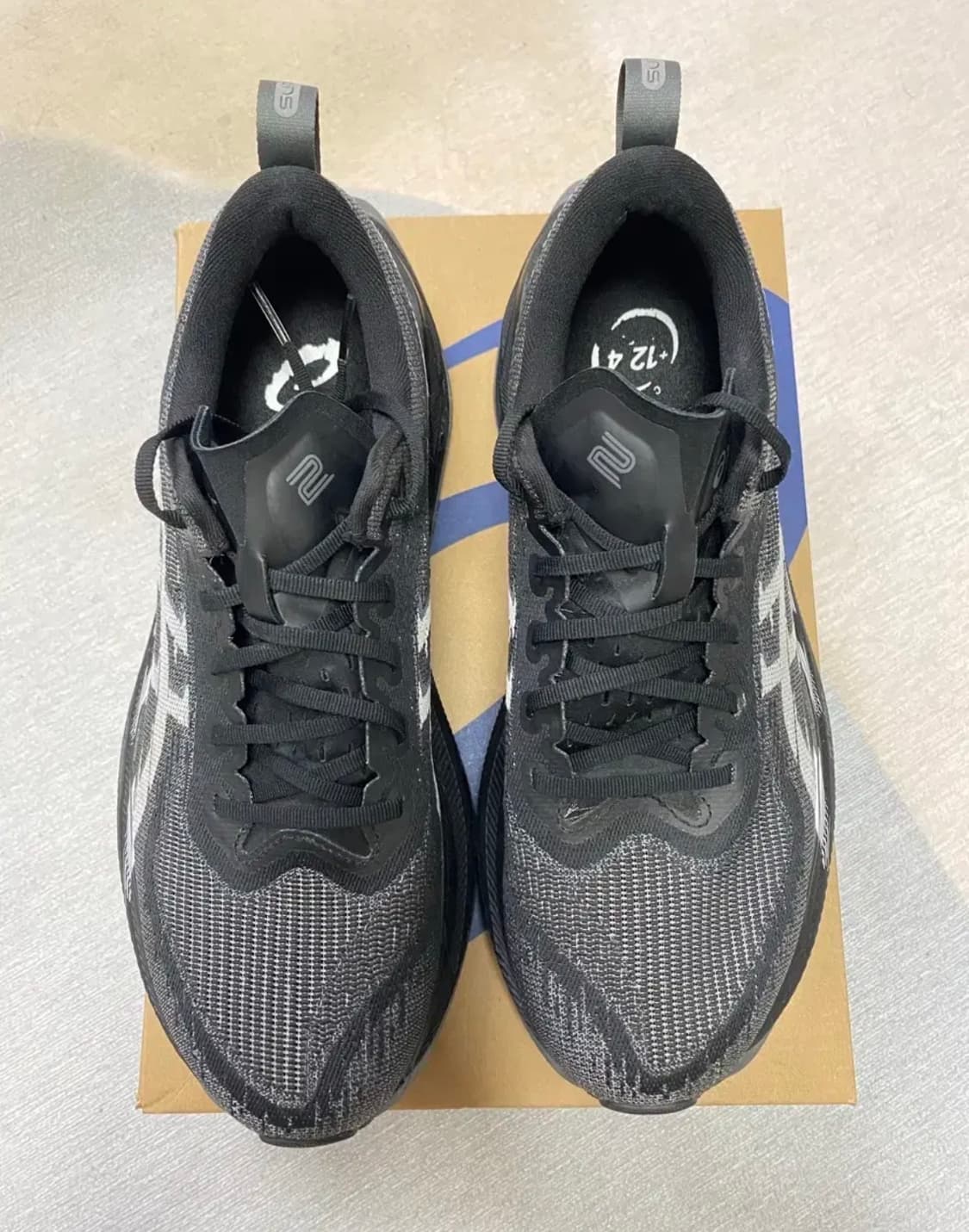 아식스 슈퍼블라스트 270 상품이미지2