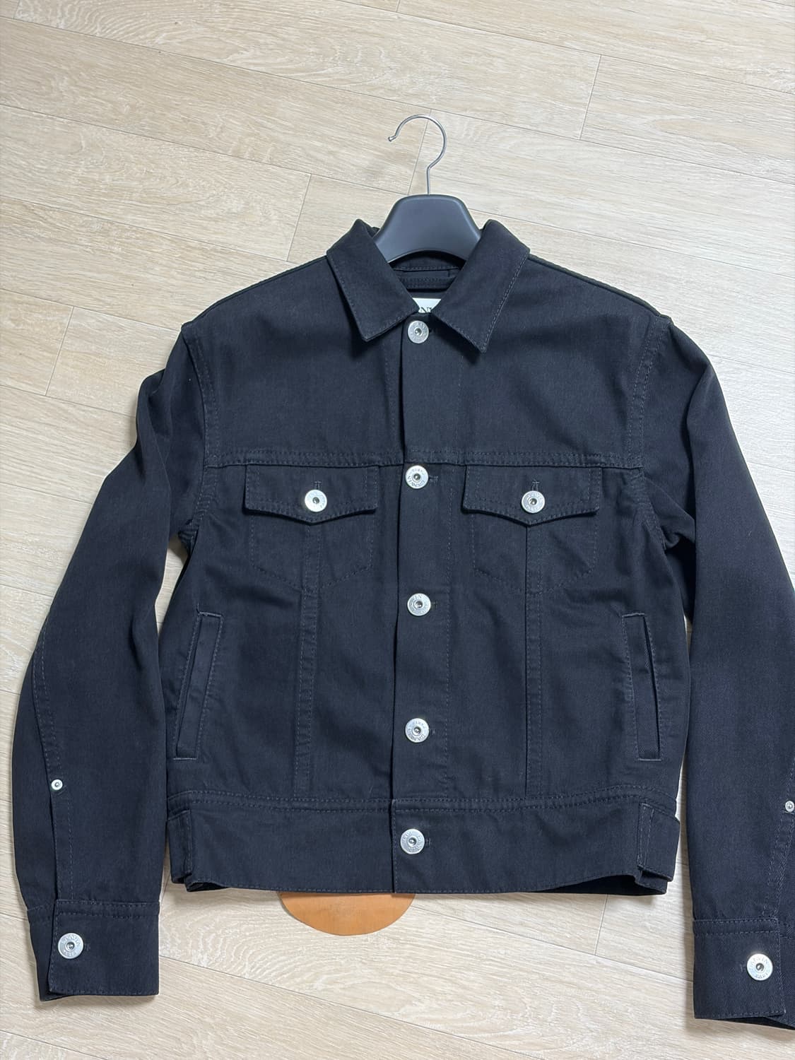 랑방 파리 타이포그래피 트러커 데님 자켓 상품이미지2