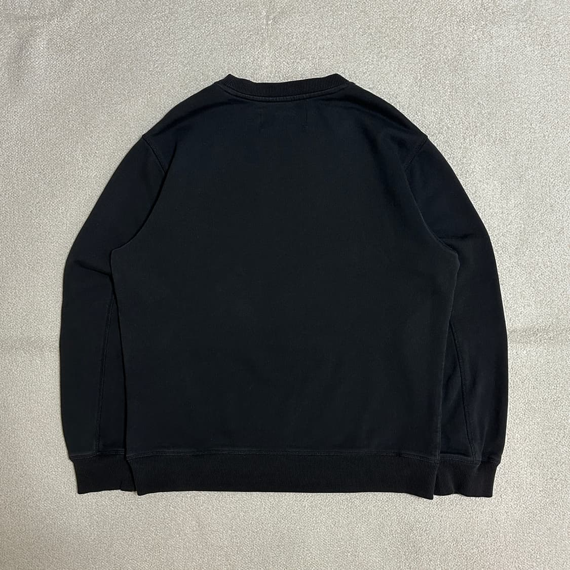 캘빈클라인 진 로고 크루넥 스웨트 셔츠 상품이미지3