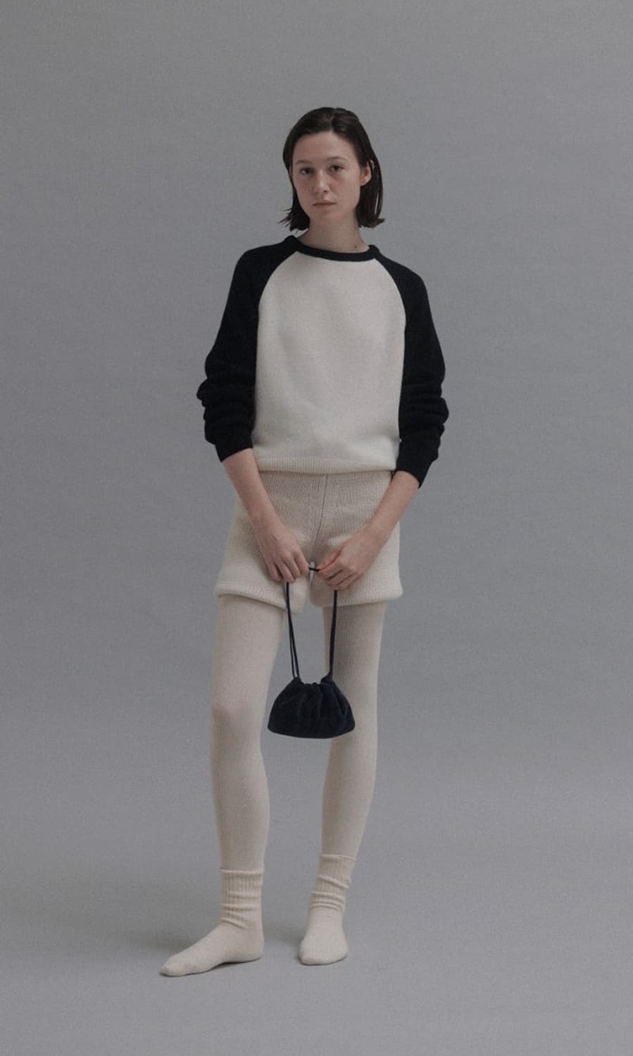 낫띵리튼 레글런 니트  상품이미지1