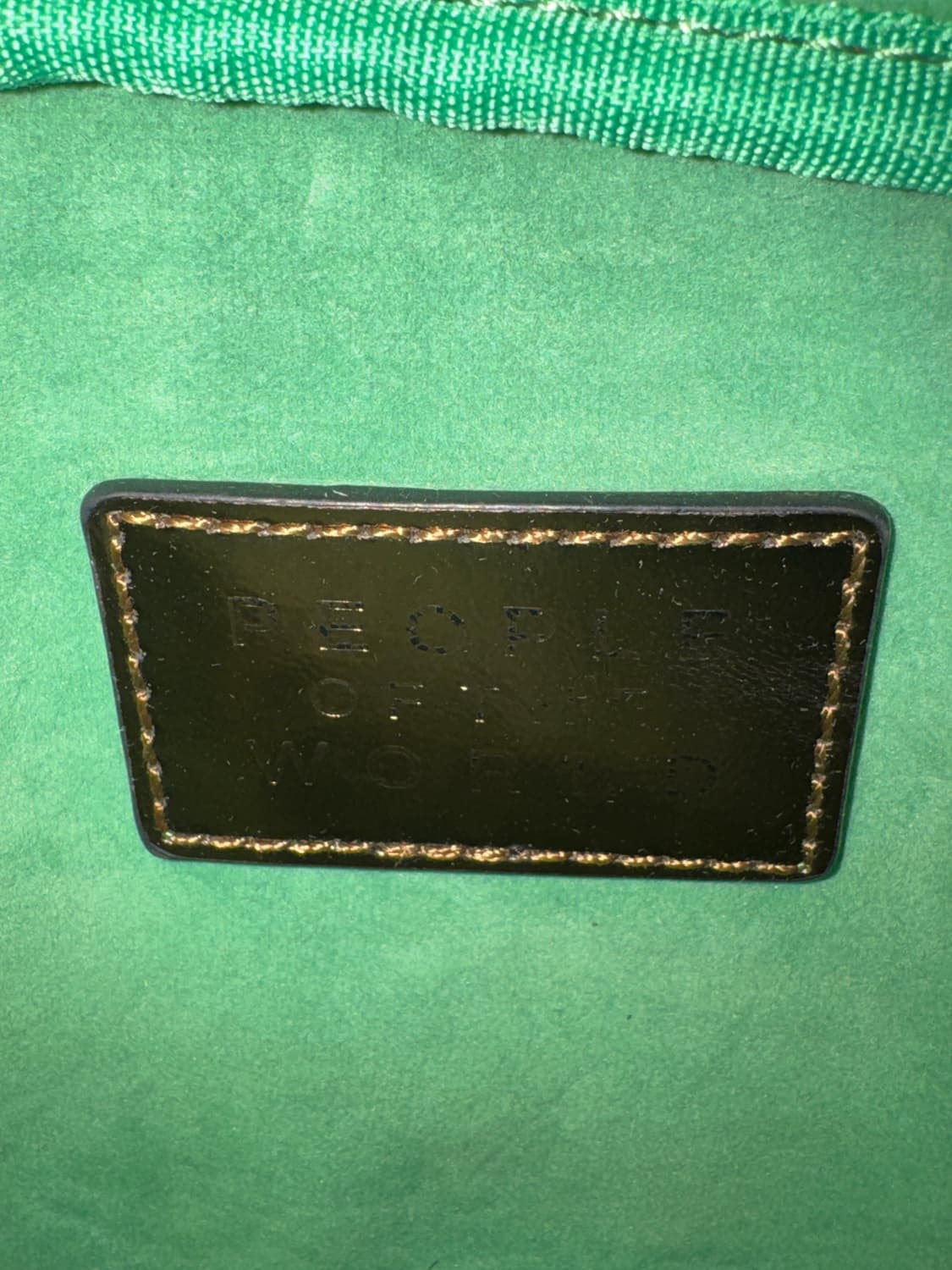 피플 오브 월드 체인 벨트백 메탈릭 브론즈 상품이미지8