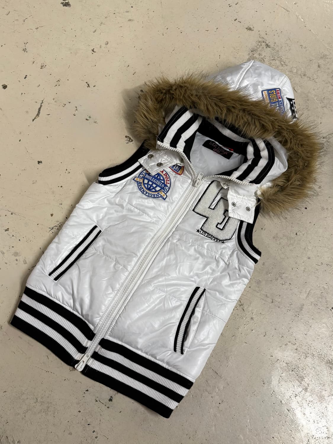 Liz lisa doll hood fur padding vest 상품이미지1