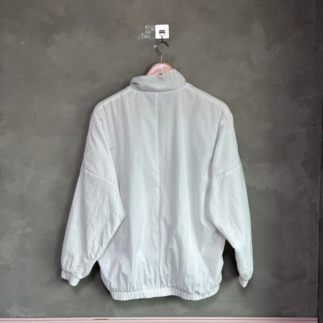 나이키 빅스우시 바람막이 화이트  상품이미지4