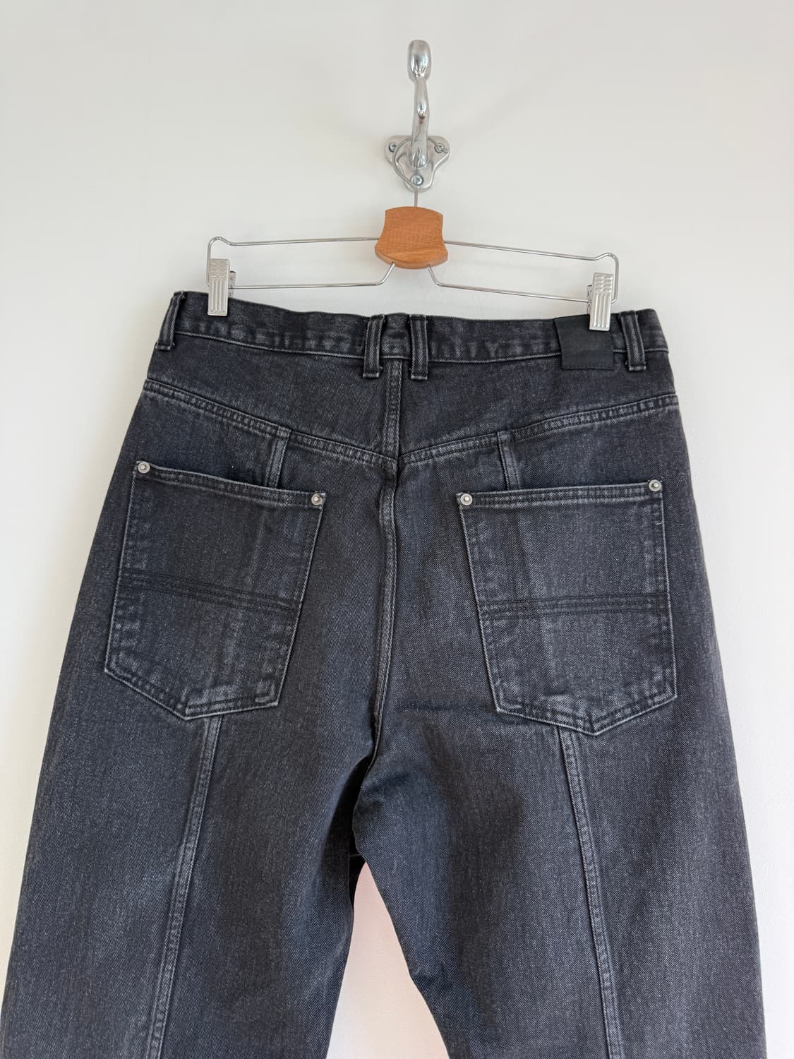 비슬로우(BESLOW) 턱 흑청 데님 팬츠 상품이미지5