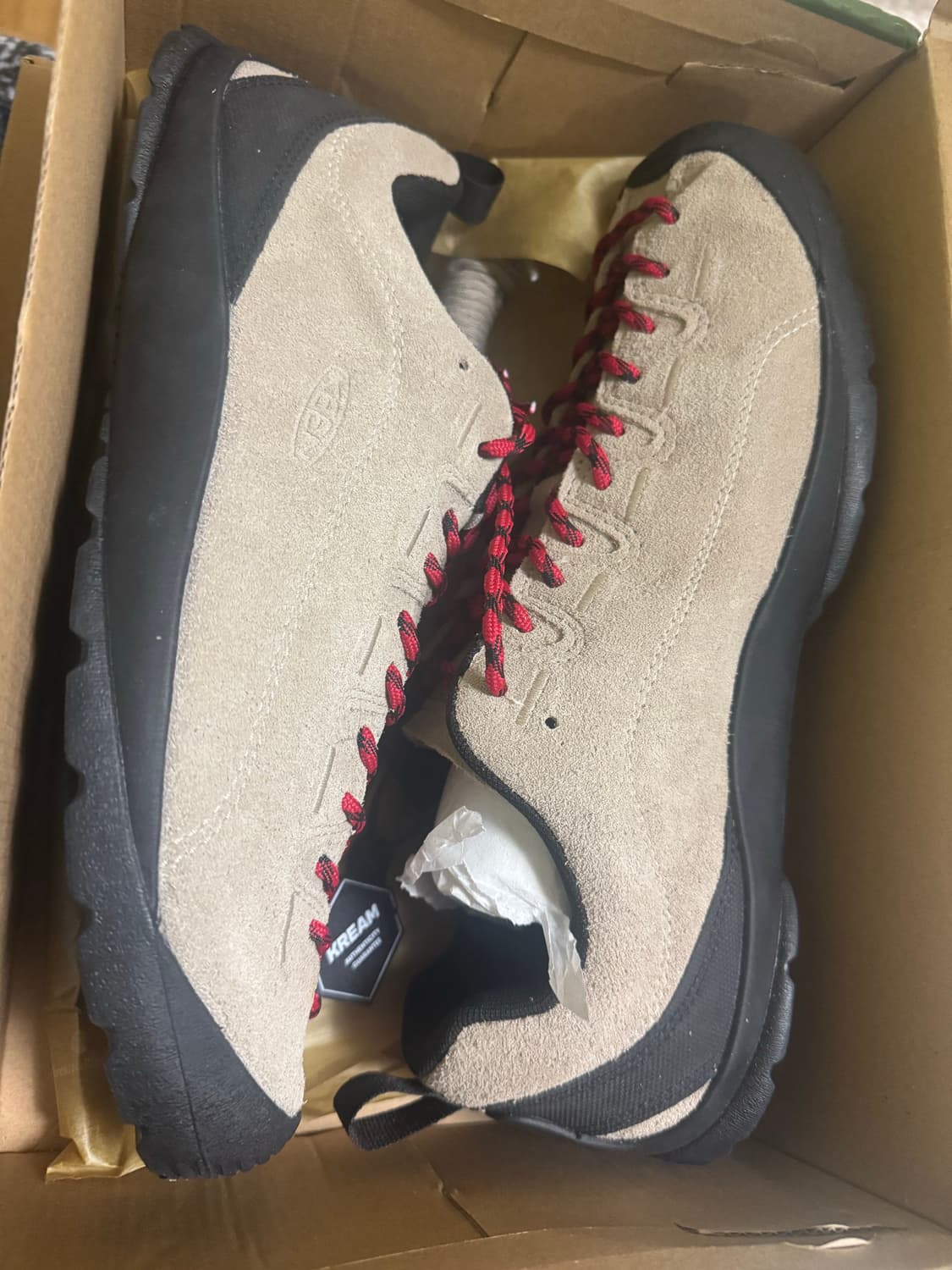 킨 재스퍼 스웨이드 스니커즈 실버 밍키 상품이미지1