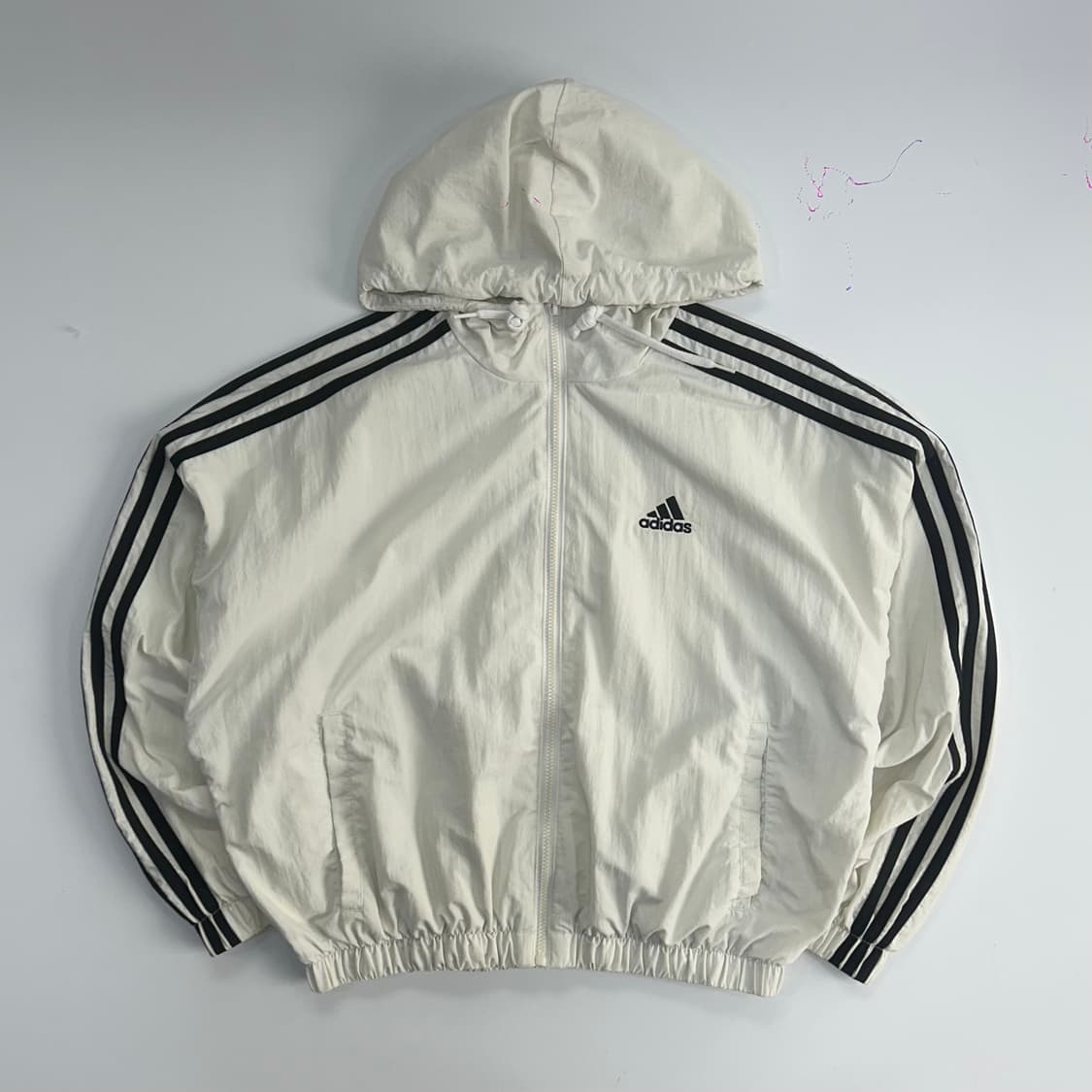 Adidas 아디다스 삼각로고 아이보리 바람막이 상품이미지3