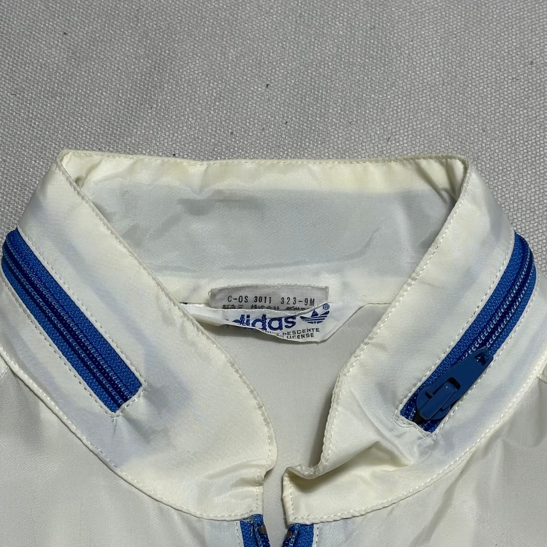 S 아디다스 첼시 올드스쿨 화이트 바람막이 상품이미지6