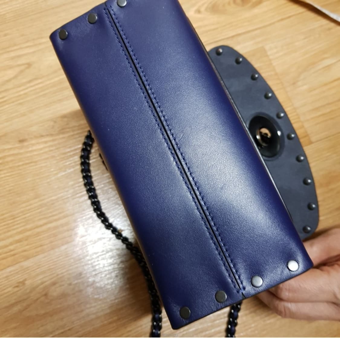 코치 스와르브스키포인트 체인크로스 미국하와이구입 상품이미지4