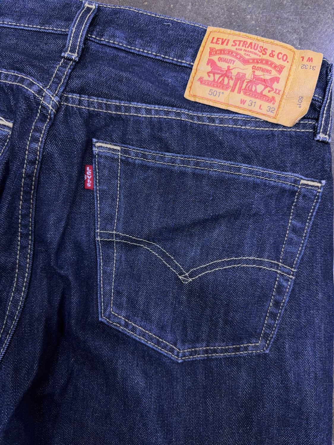 리바이스 501 레귤러핏 멕시코 메이드 데님팬츠 딥인디고 31 상품이미지8