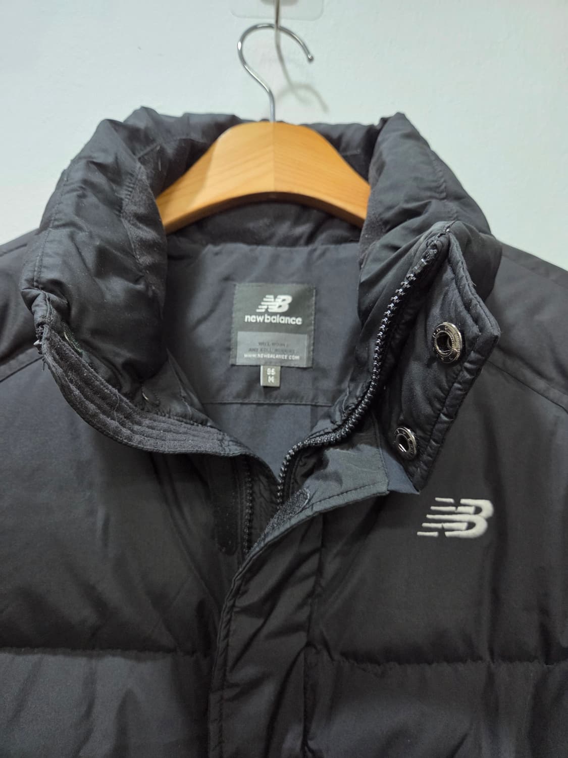 뉴발란스 블랙 패딩 점퍼 덕다운 95 상품이미지2