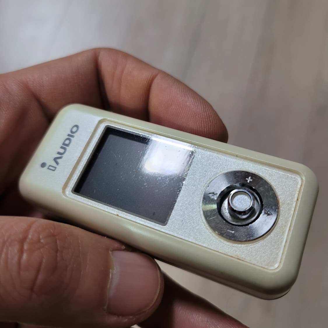 코원 아이오디오 U3 1기가 부품용 상품이미지3