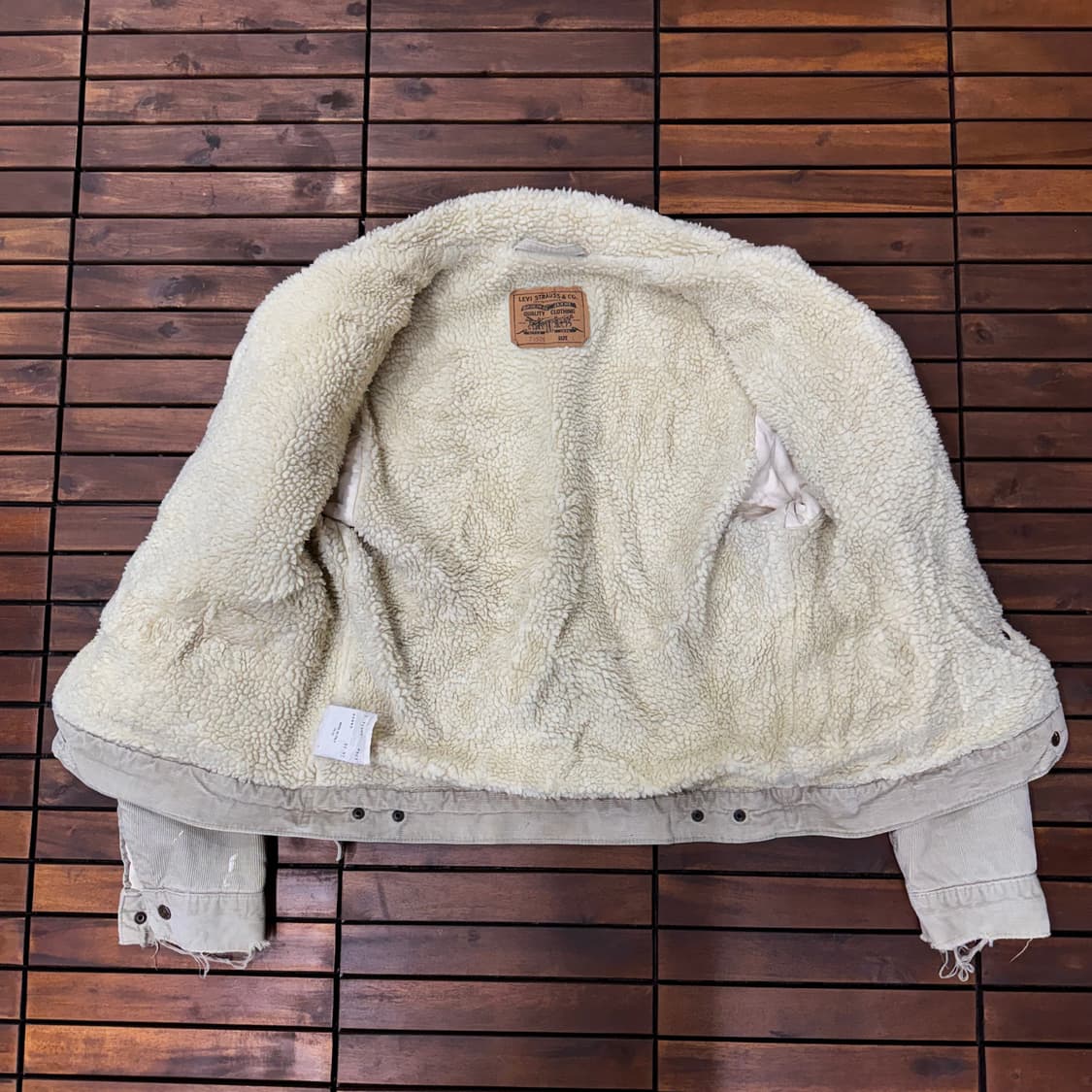 90s 리바이스 더티 에이징 쉐르파 트러커 자켓 made in ITALY 상품이미지6