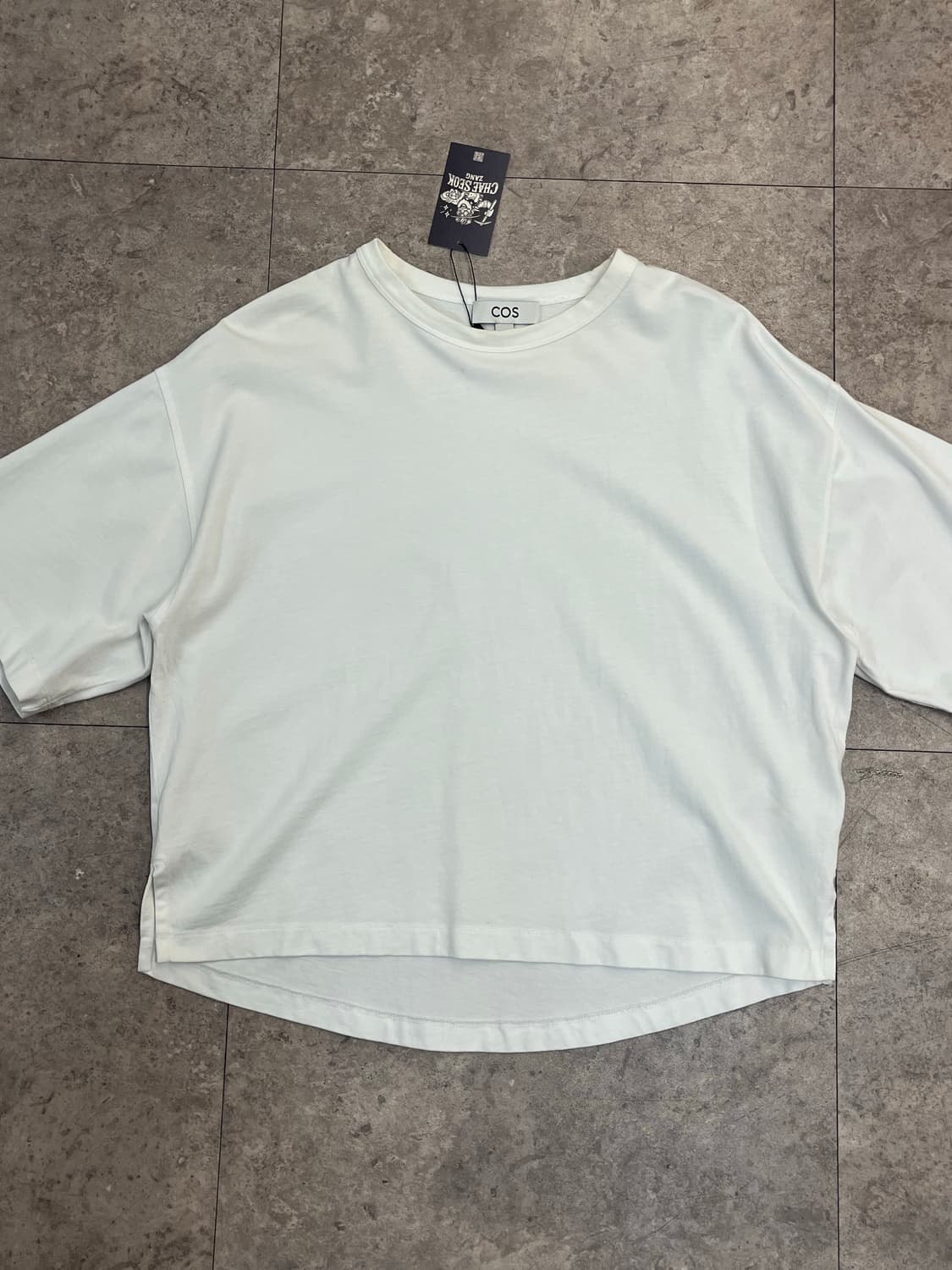 코스 크롭 반팔티 화이트 XS #csz3634 상품이미지4