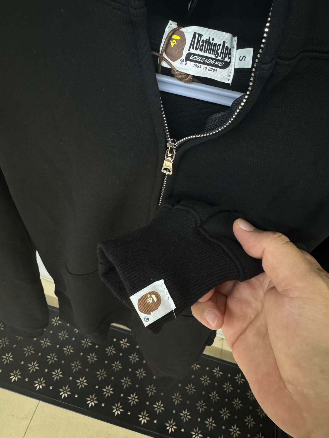 {새상품}베이프 샤크 후드집업 블랙 상품이미지5