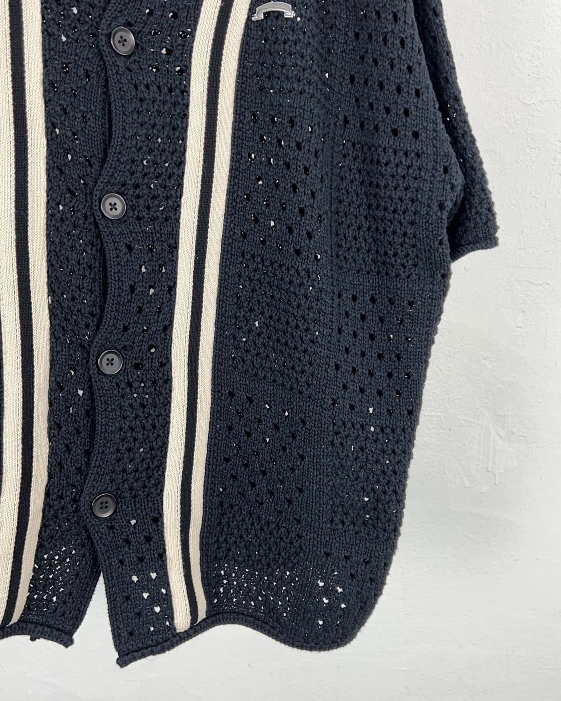 에스크 유어셀프 15fw 컬렉션 블랙 베이스볼 니트 가디건 상품이미지5