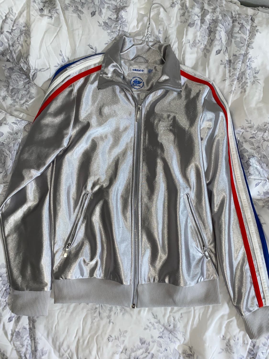 은색 아디다스 트랙탑 85 상품이미지1