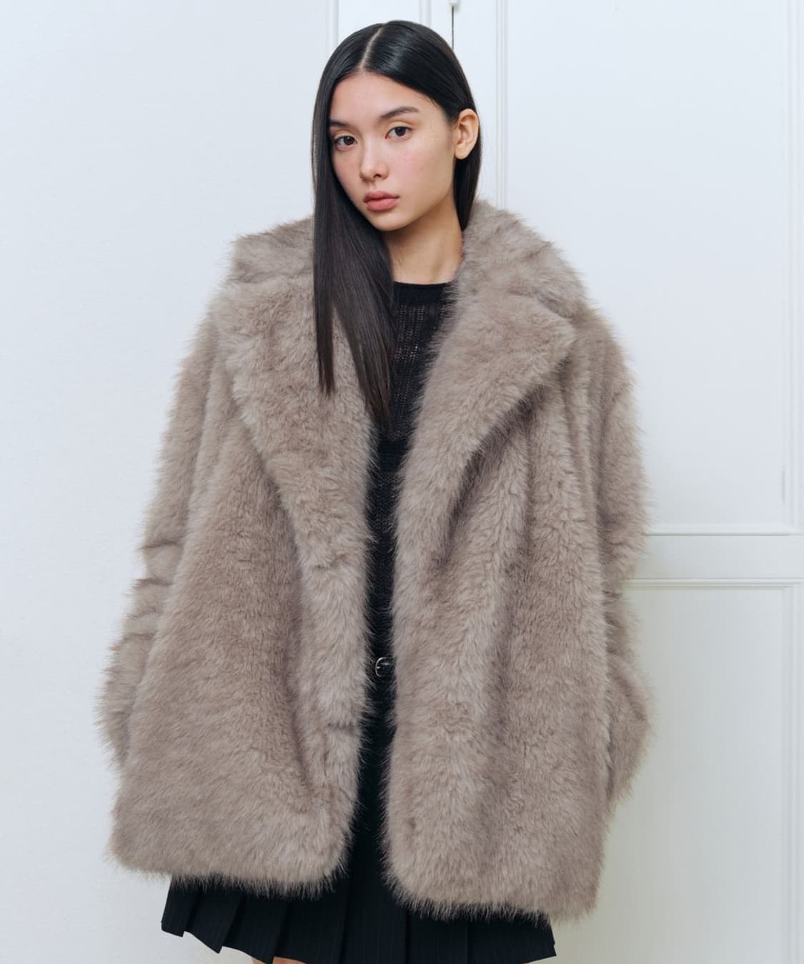 무신사 스탠다드 우먼 샤기 퍼 하프자켓 M 새상품 상품이미지1