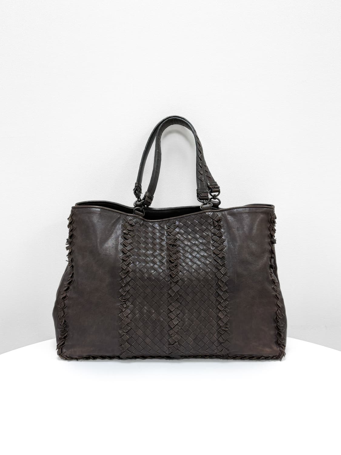 보테가베네타 다크브라운 라지 인트레치아토 숄더백 상품이미지3