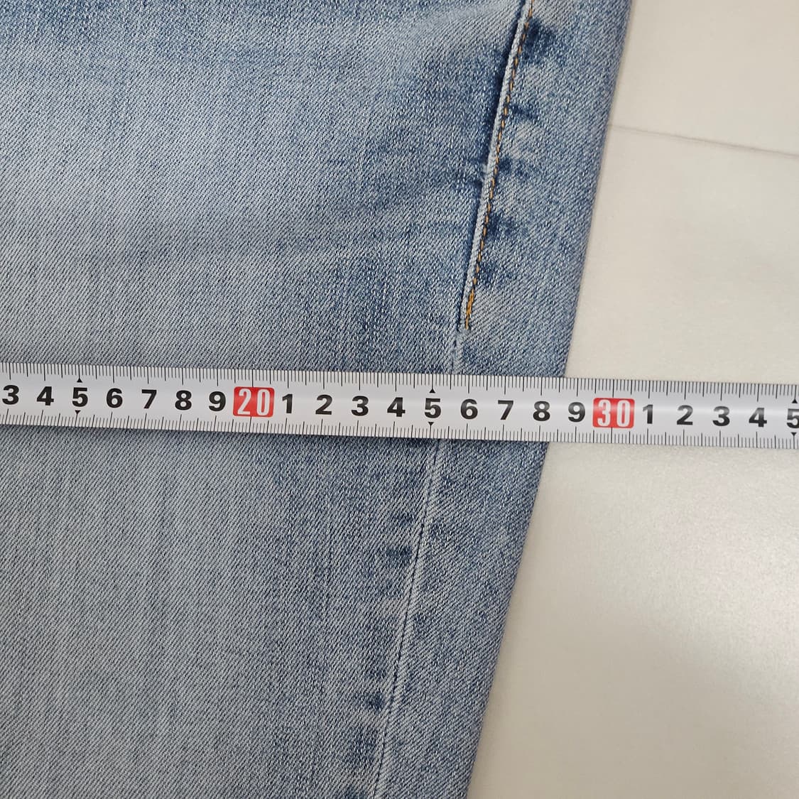 32 게스 금장 연청 디스진 데님팬츠 상품이미지7