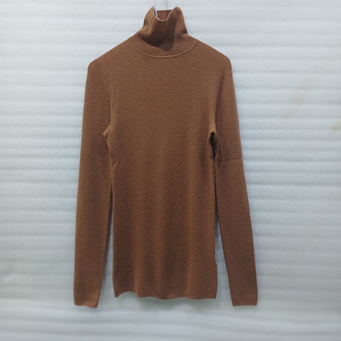 빈스 순 캐시미어 이너 얇은 목폴라 니트 여성 S ~ M 사랑봉봉 상품이미지1