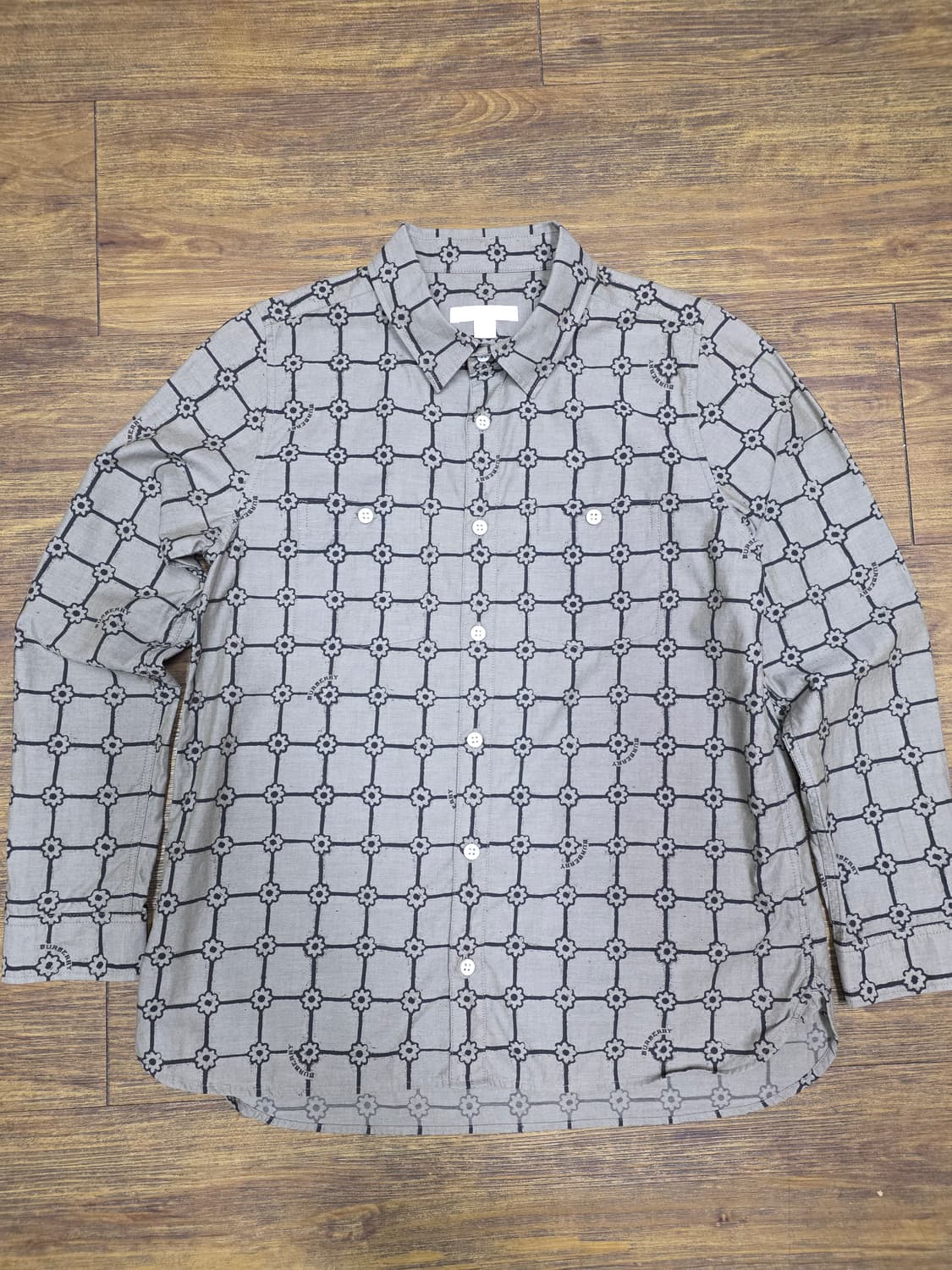 버버리 칠드런 플라워 패턴셔츠 상품이미지1