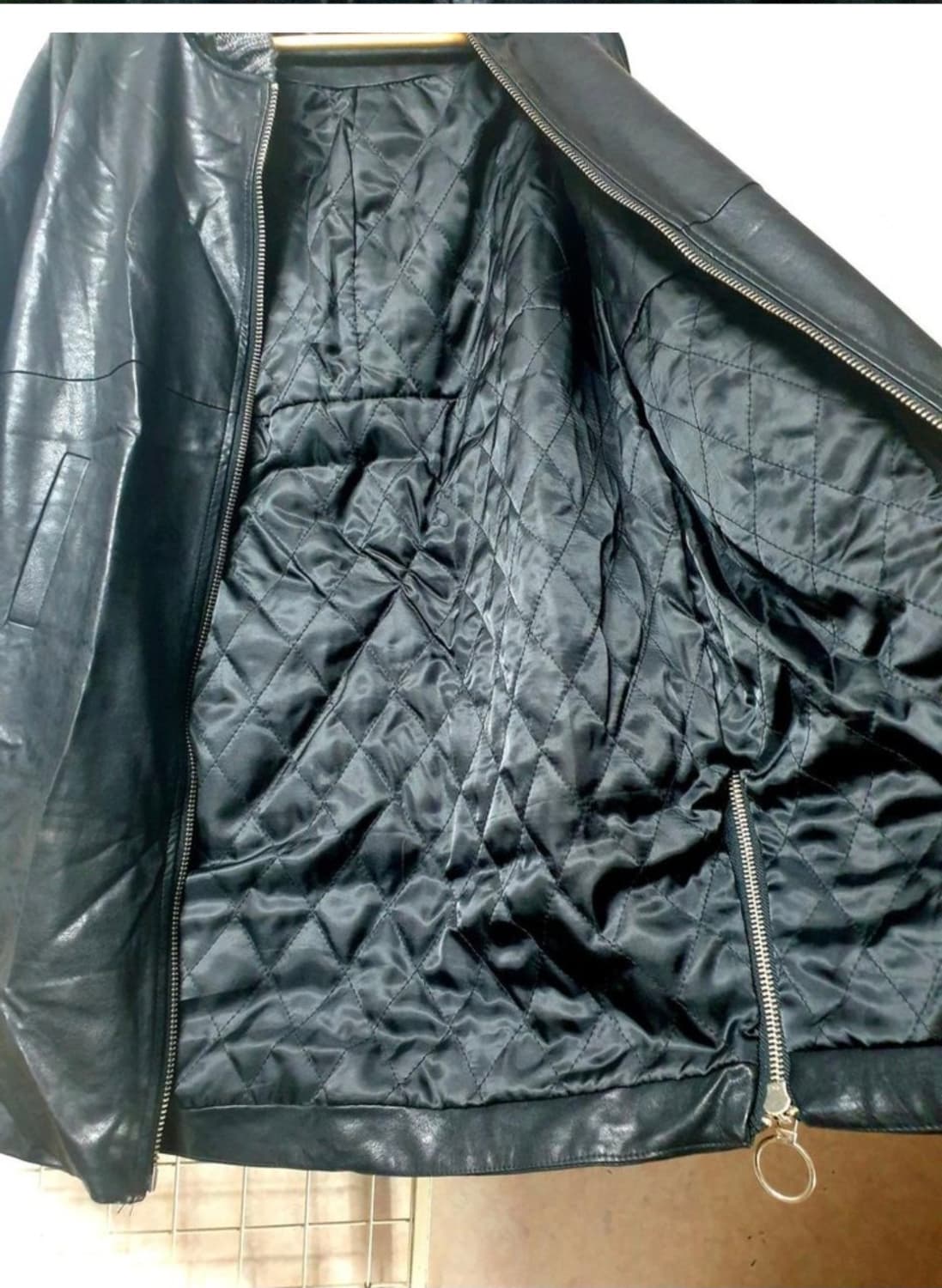 공용 크롬장식 약누빔 가죽 자켓  상품이미지9