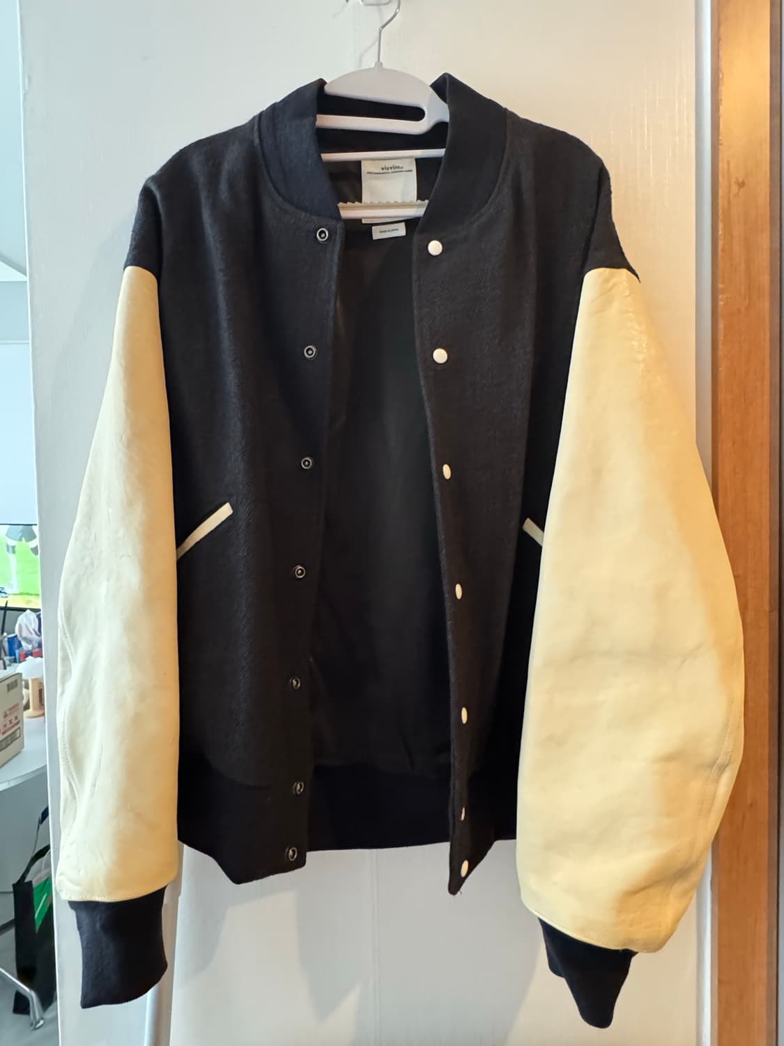 3) 20aw 비즈빔 바시티 자켓 상품이미지1