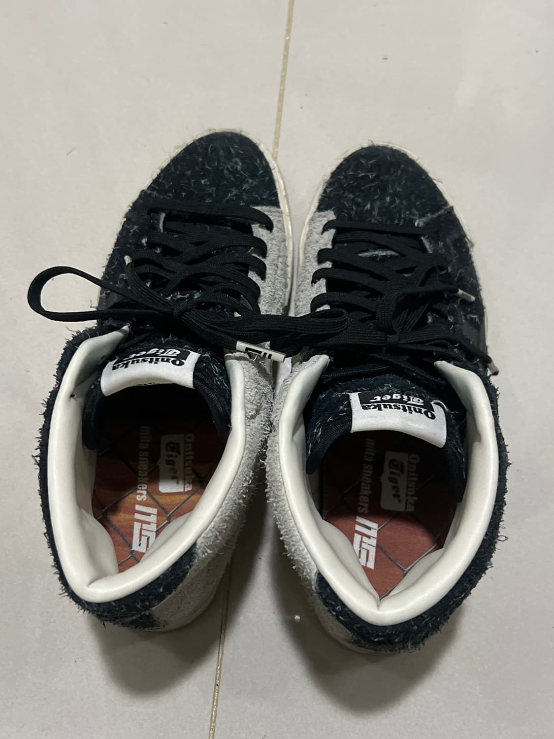 오니츠카 타이거 230 상품이미지1